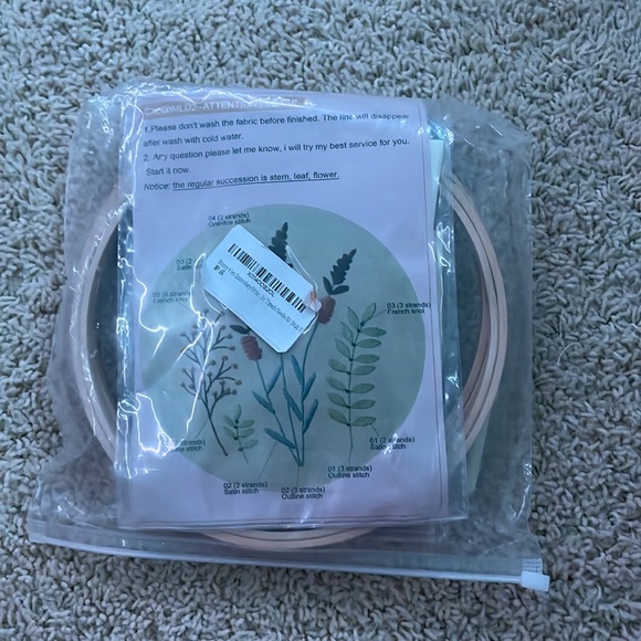 Sewing kit! - Picture 2 of 3